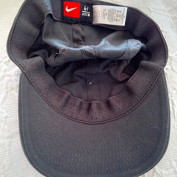 Boys NIKE Baseball Cap - Picture 4 of 4